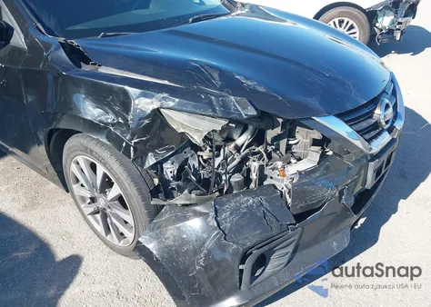 2017 Nissan Altima 2.5 Sv z USA, uszkodzony, nr VIN 1N4AL3AP9HC143652